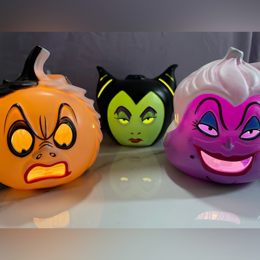 Mini light-up Pumpkins (Disney Villains)